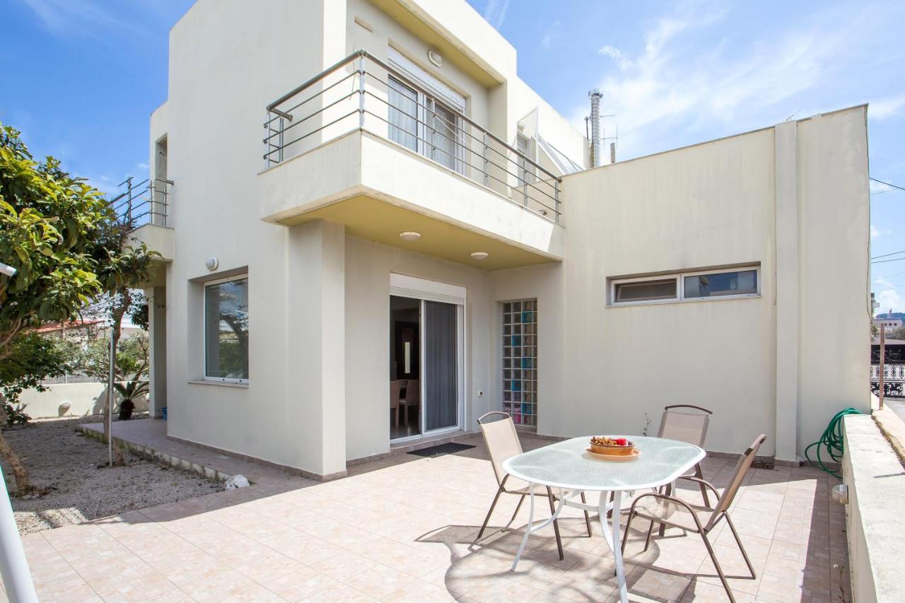 Eva's House